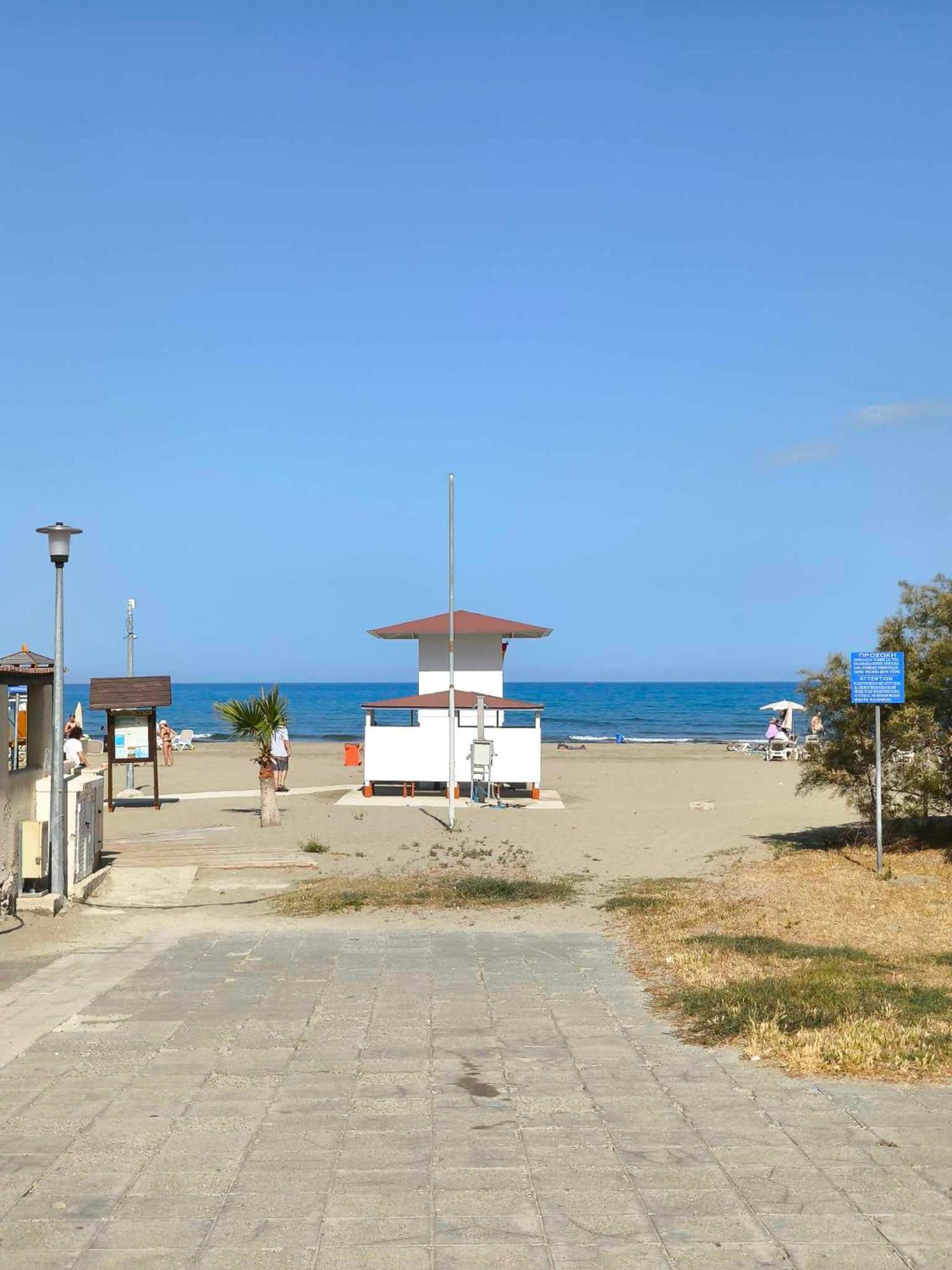 13 Sandy Beach Mackenzie ลาร์นาคา ภายนอก รูปภาพ